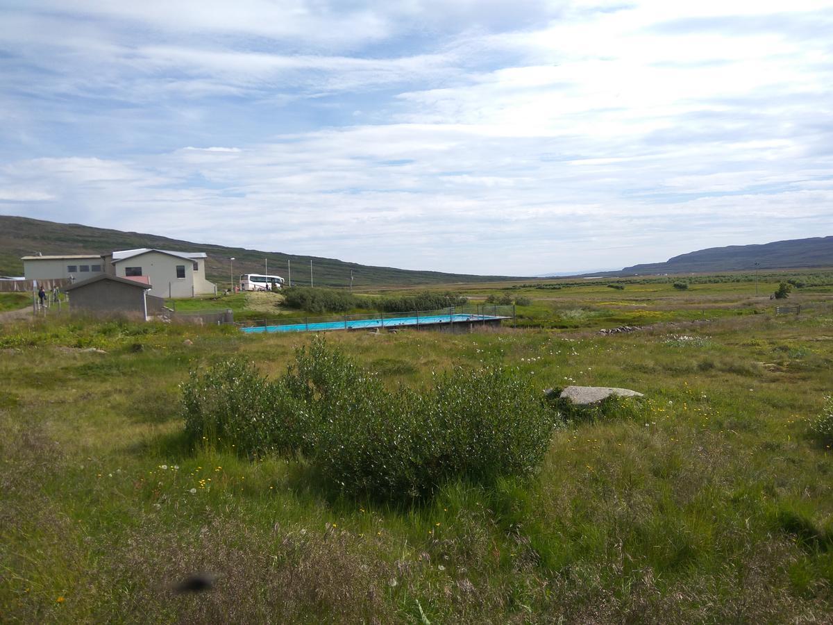 Hótel Laugarhóll with natural hot spring Holmavik Exterior foto