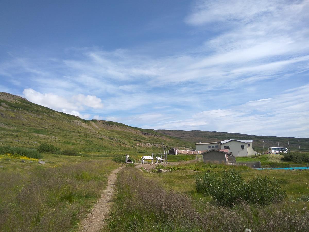 Hótel Laugarhóll with natural hot spring Holmavik Exterior foto